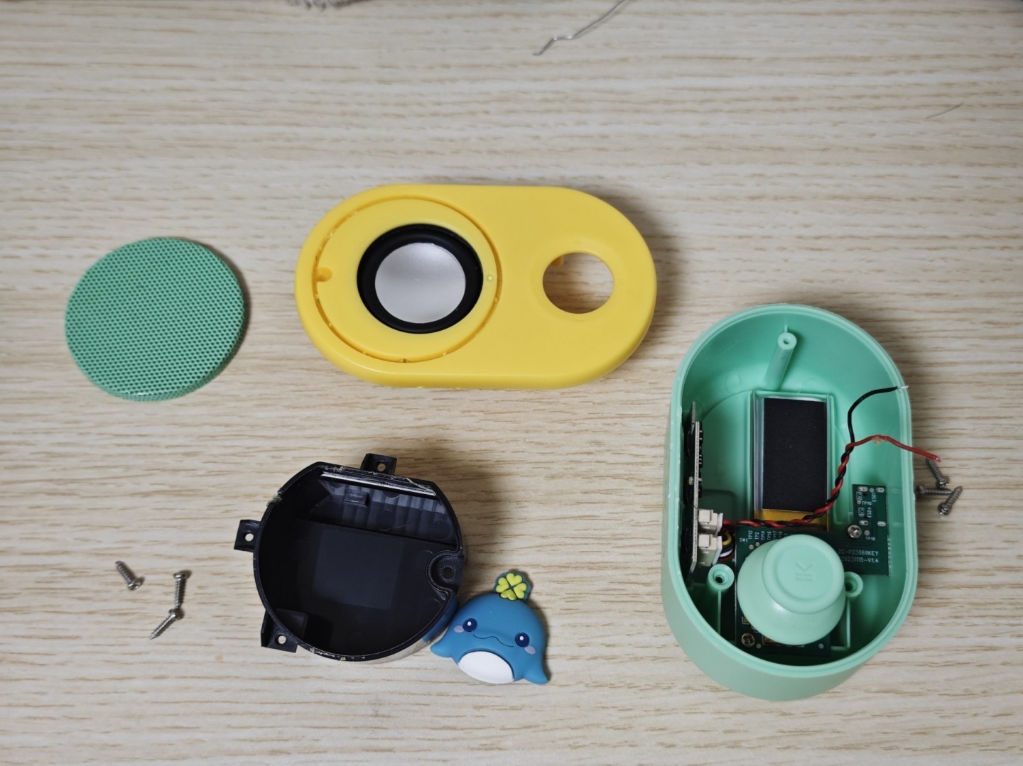 豚小蒙熏听机拆机